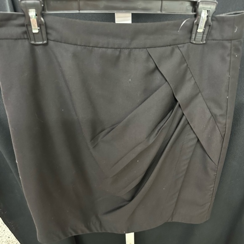 Aryn k. Skirt